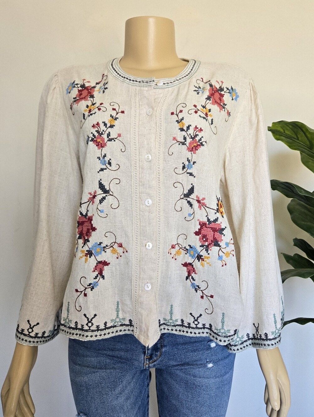 Solitaire Linen Blend Embroidered Boho Button Front Blouse Style 24-1320 Size L